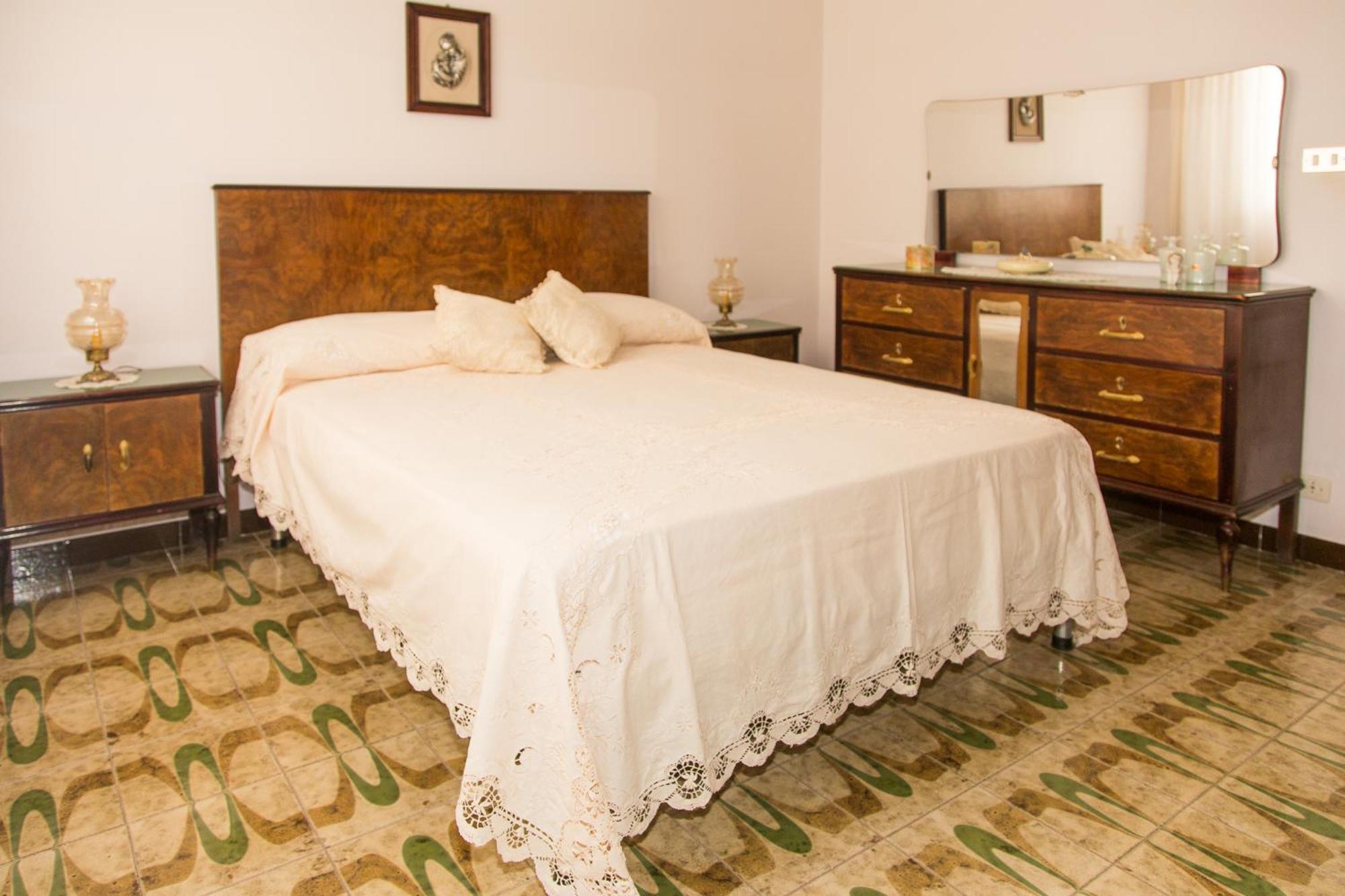 B&B Don Filippo Francavilla Di Sicilia Bagian luar foto